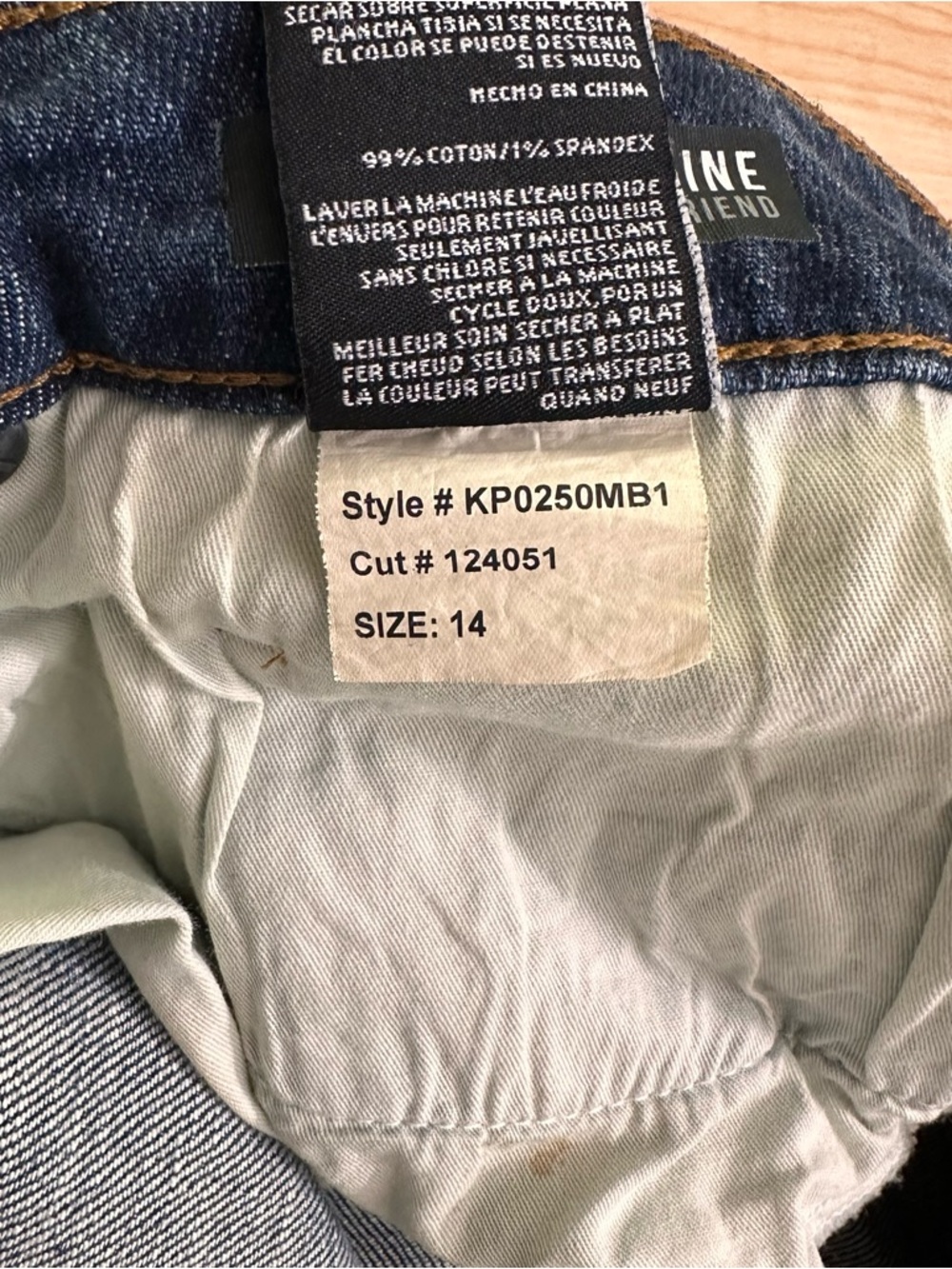 Kut From The Kloth distressed Catherine Boyfriend Jeans, Size 14 - Picture 9 of 9